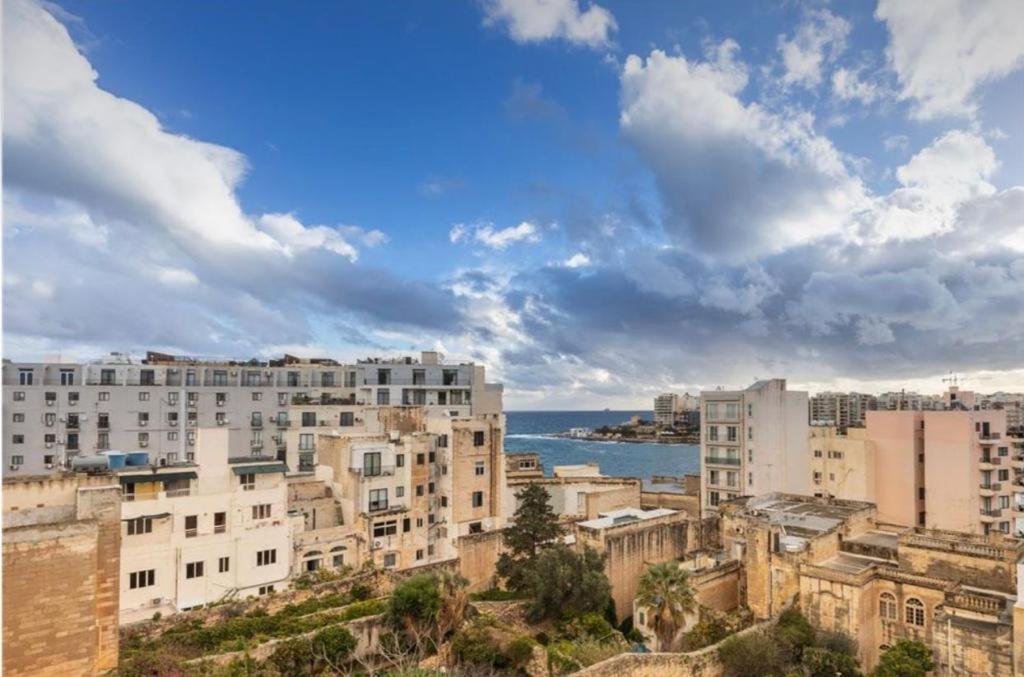 The Caves Apartments Saint Julian's 외부 사진