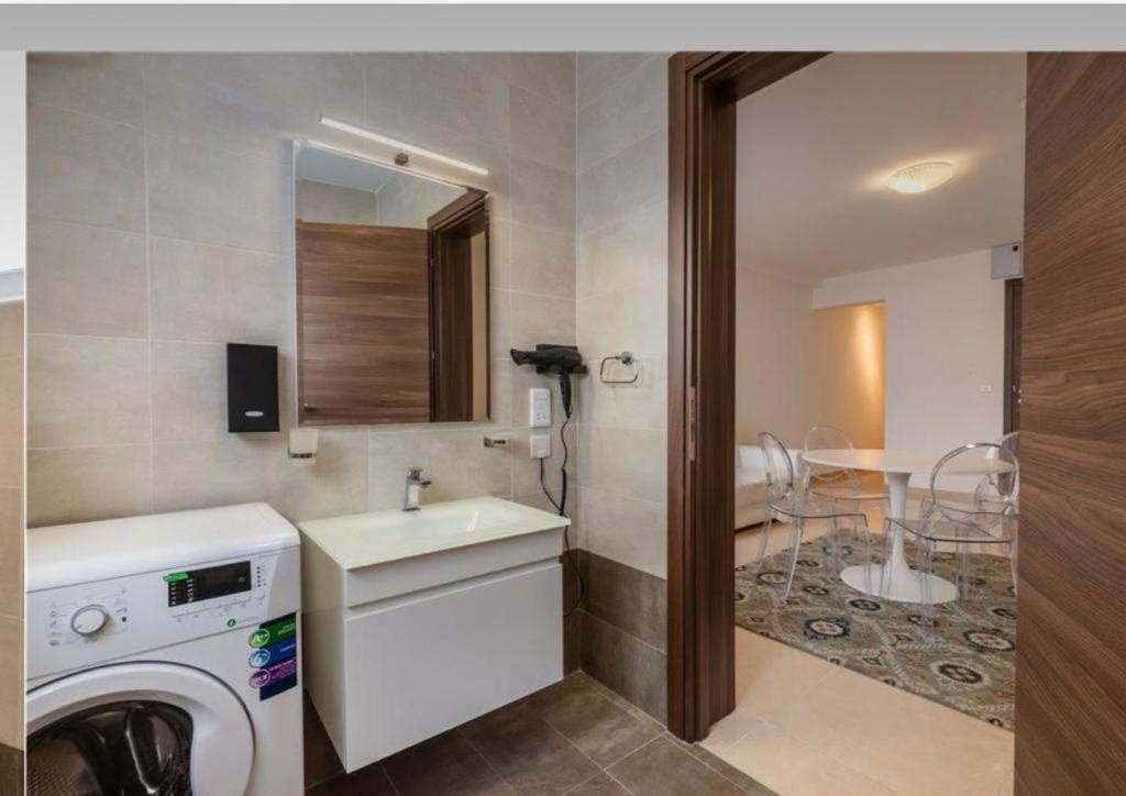 The Caves Apartments Saint Julian's 외부 사진