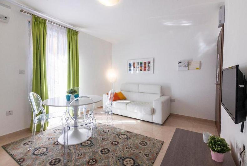 The Caves Apartments Saint Julian's 외부 사진