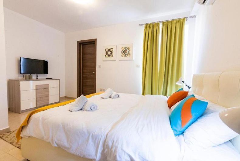 The Caves Apartments Saint Julian's 외부 사진