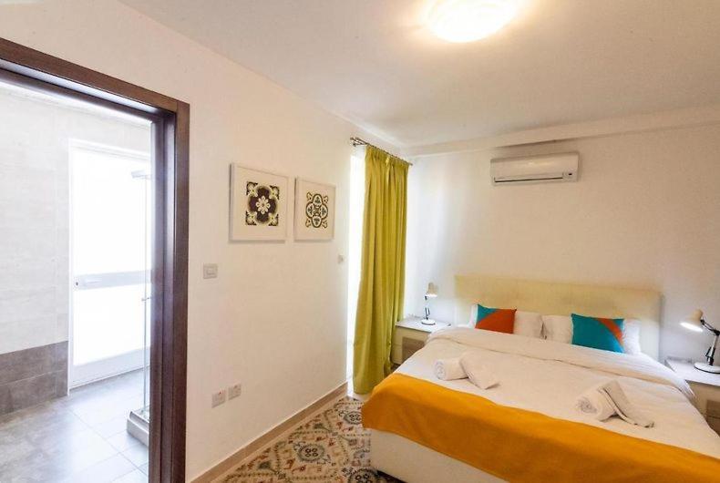 The Caves Apartments Saint Julian's 외부 사진