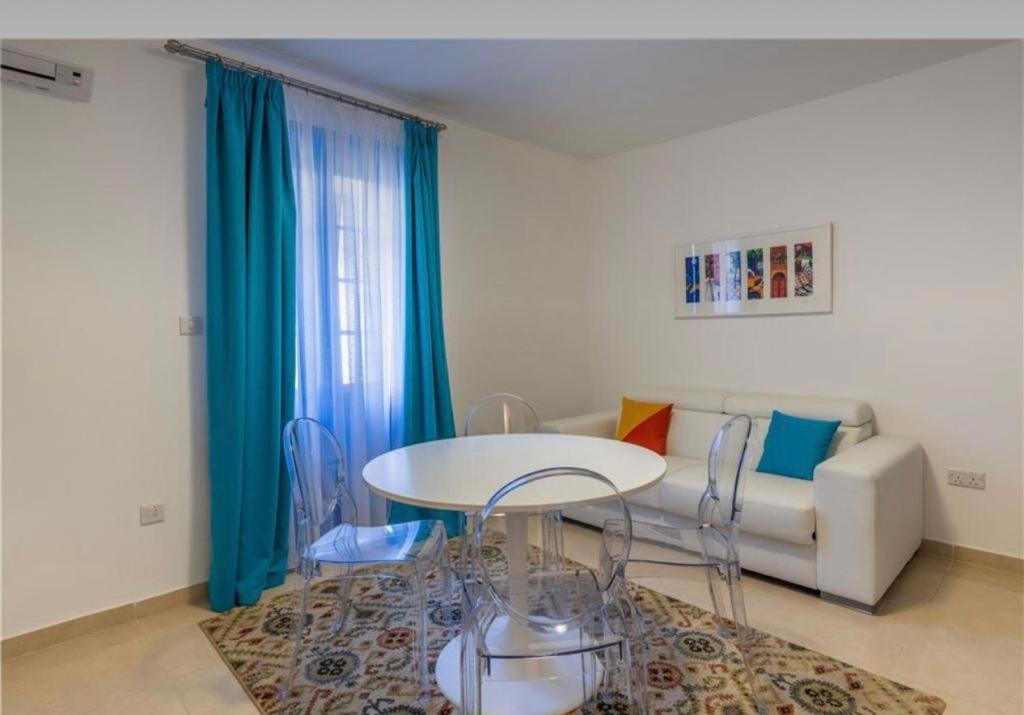 The Caves Apartments Saint Julian's 외부 사진